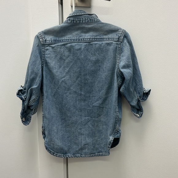 Gap Boys Denim Button Down Shirt with roll up cuff sleeves - size 3T - Picture 3 of 6